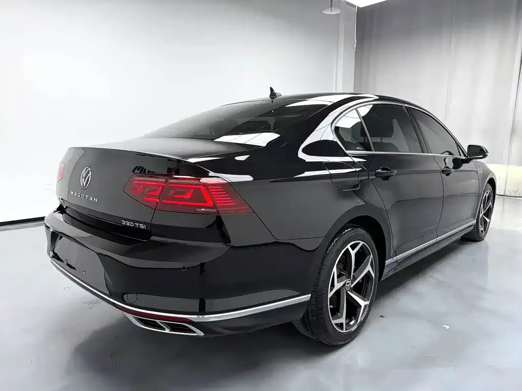 Volkswagen Magotan 2024 из CN, фото 5
