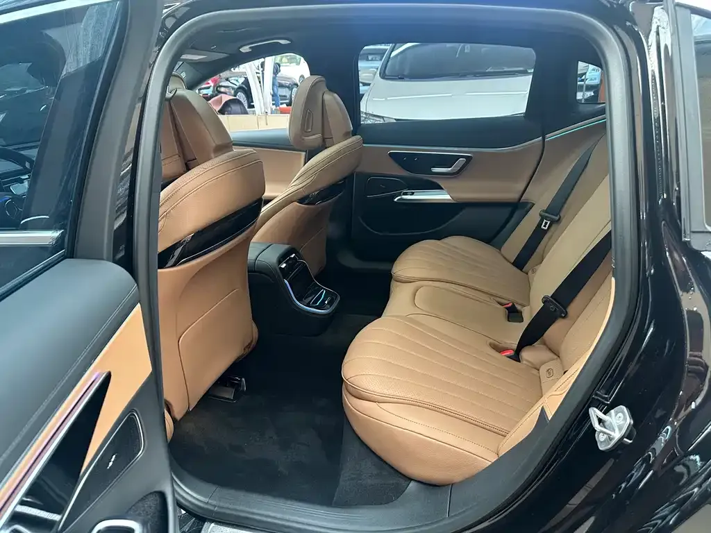 Mercedes-Benz E-Class 2024 из CN, фото 7