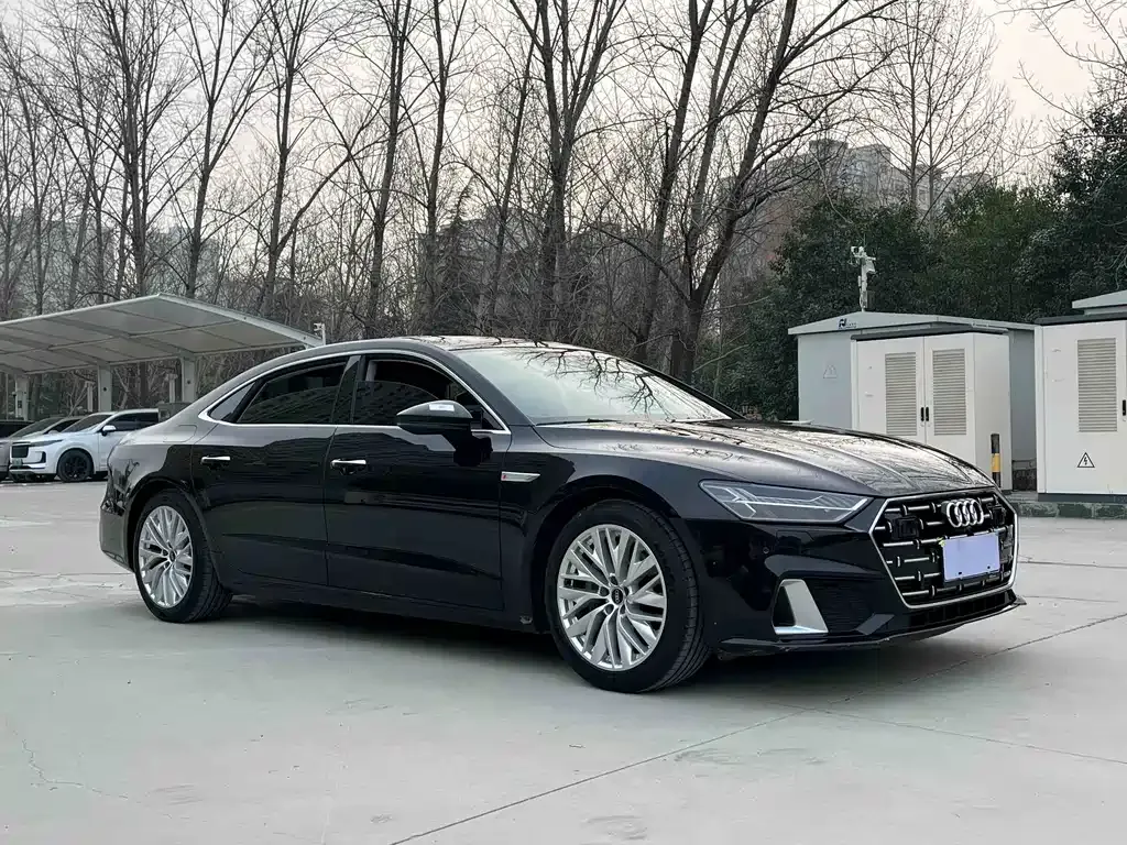 Audi A7L — фото 9