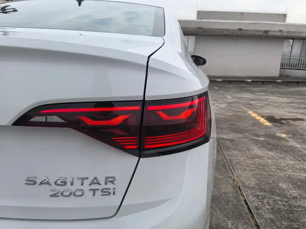 Volkswagen Sagitar 2023 из CN, фото 2