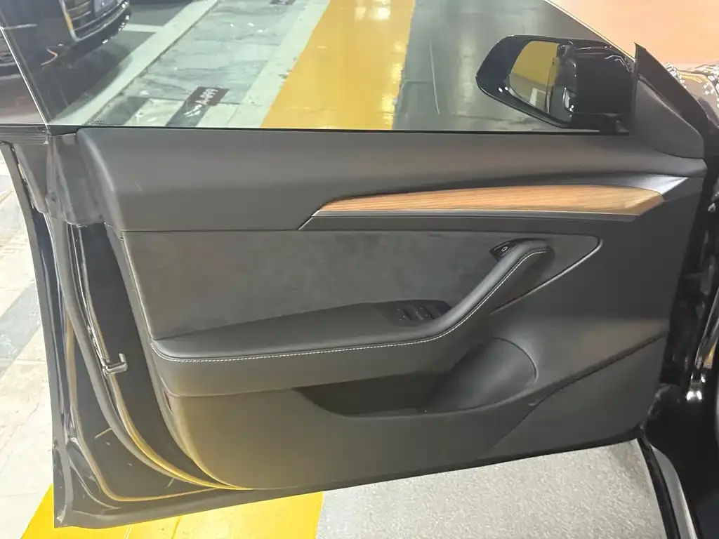 Tesla Model 3 2022 из CN, фото 10