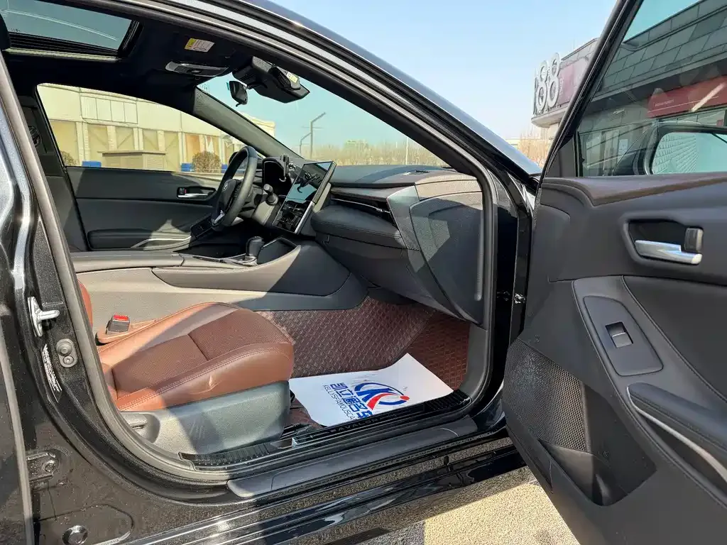 Toyota Avalon 2025 из CN, фото 10