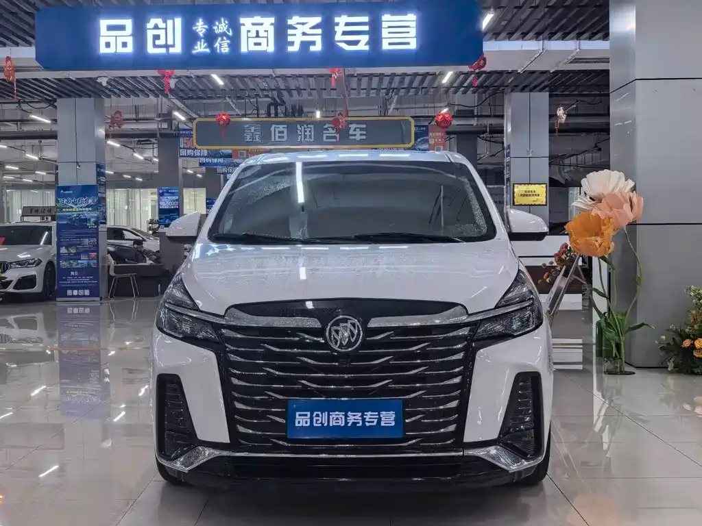 Buick GL8 2023 из CN, фото 4