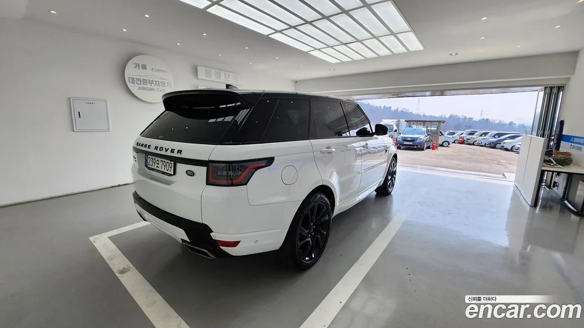 Land Rover Range Rover Sport 2021 из KR, фото 3