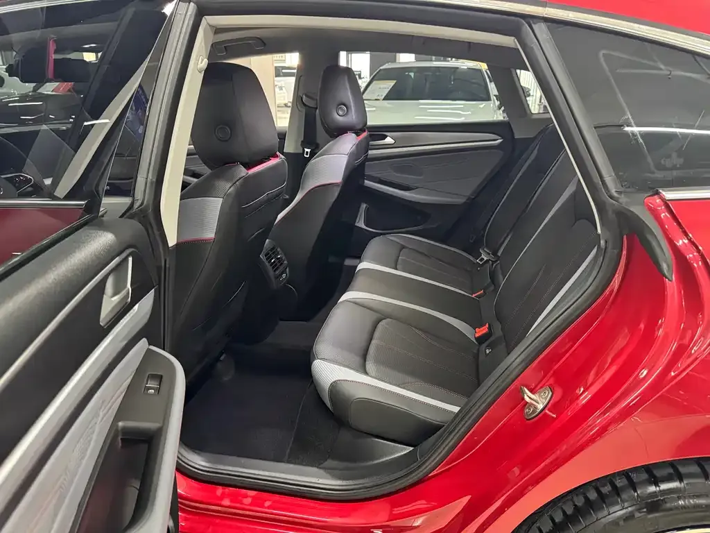 Volkswagen Lamando 2023 из CN, фото 3