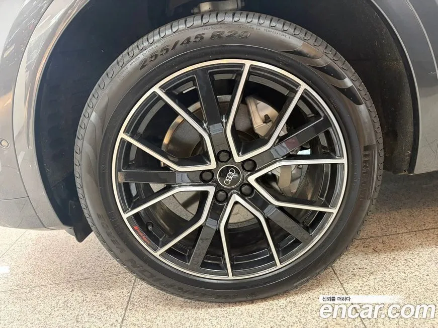 Audi Q5 2023 из KR, фото 5