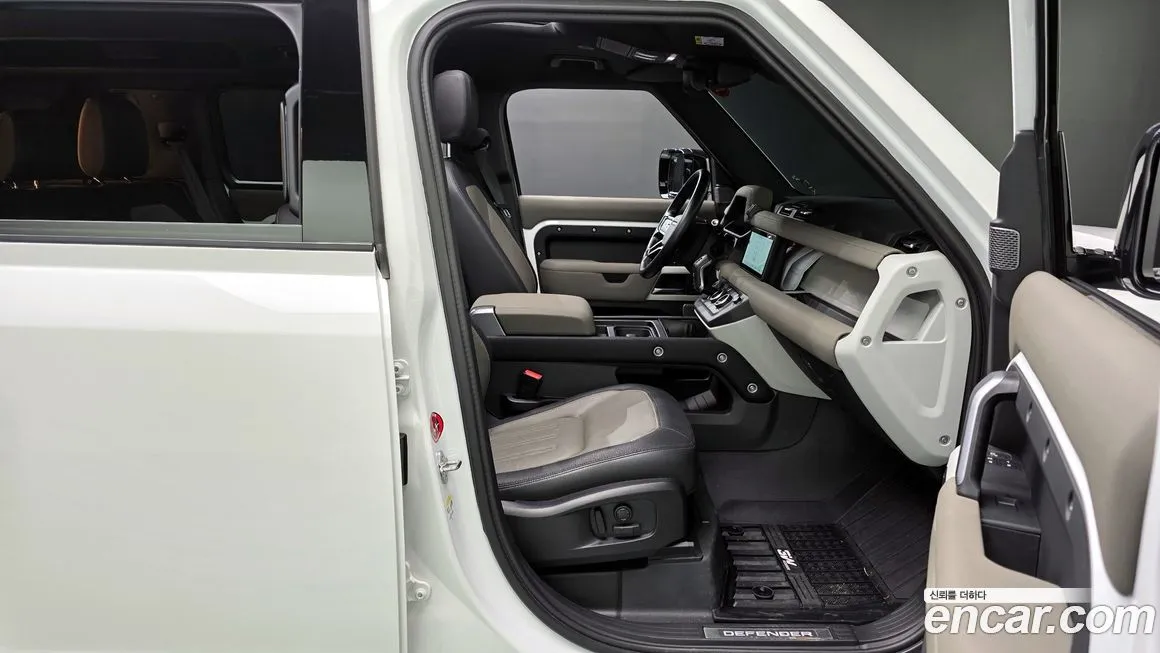 Land Rover Defender 2022 из KR, фото 8