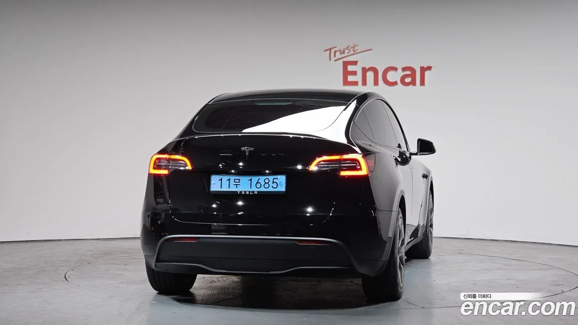 Tesla Model Y 2024 из KR, фото 2