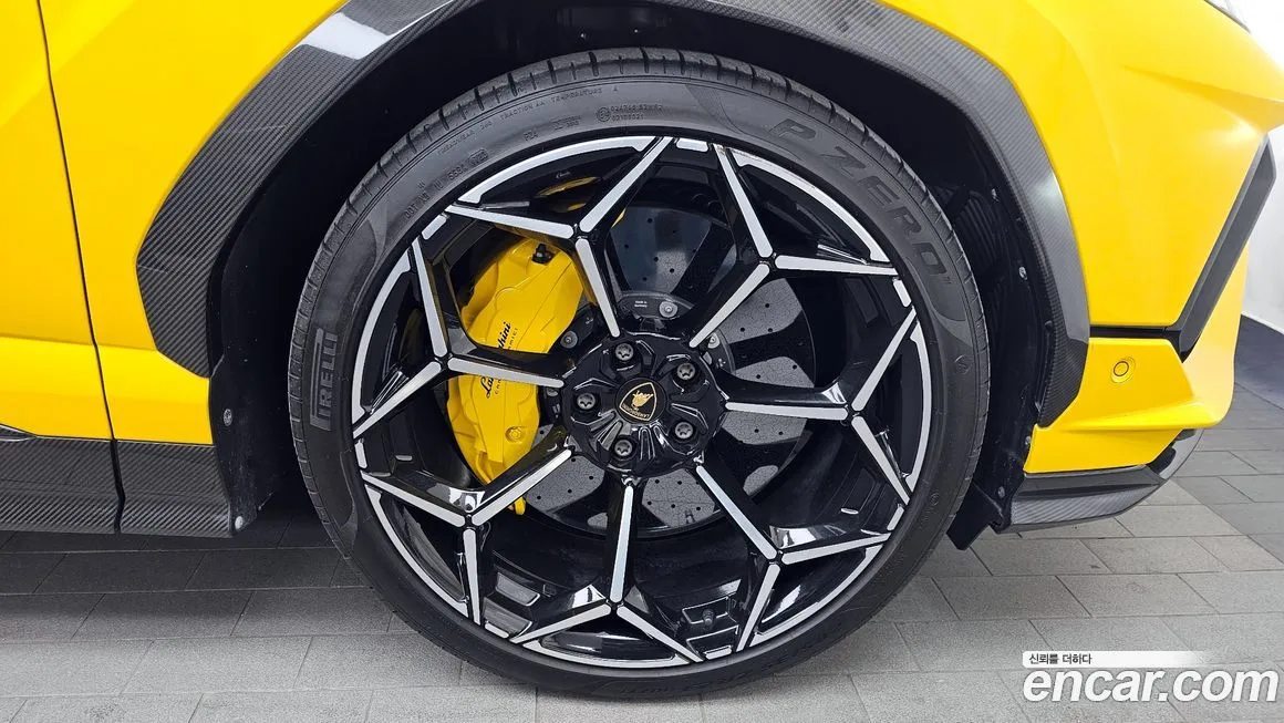 Lamborghini Urus 2023 из KR, фото 9
