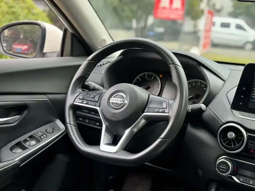 Nissan Sylphy 2023 из CN, фото 3