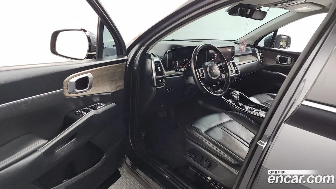 Kia Sorento — фото 6