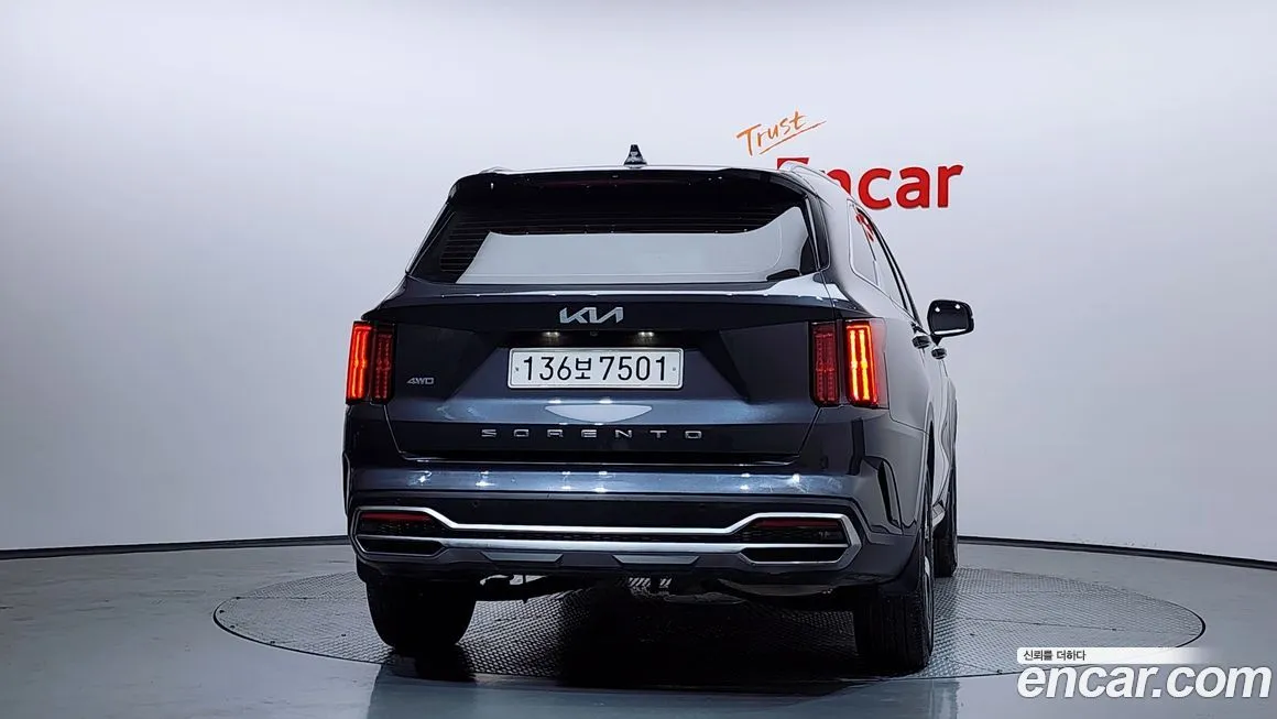 Kia Sorento — фото 10