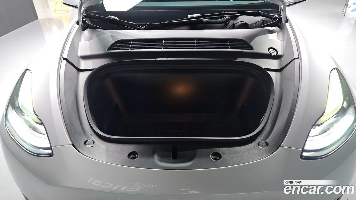 Tesla Model Y 2023 из KR, фото 3
