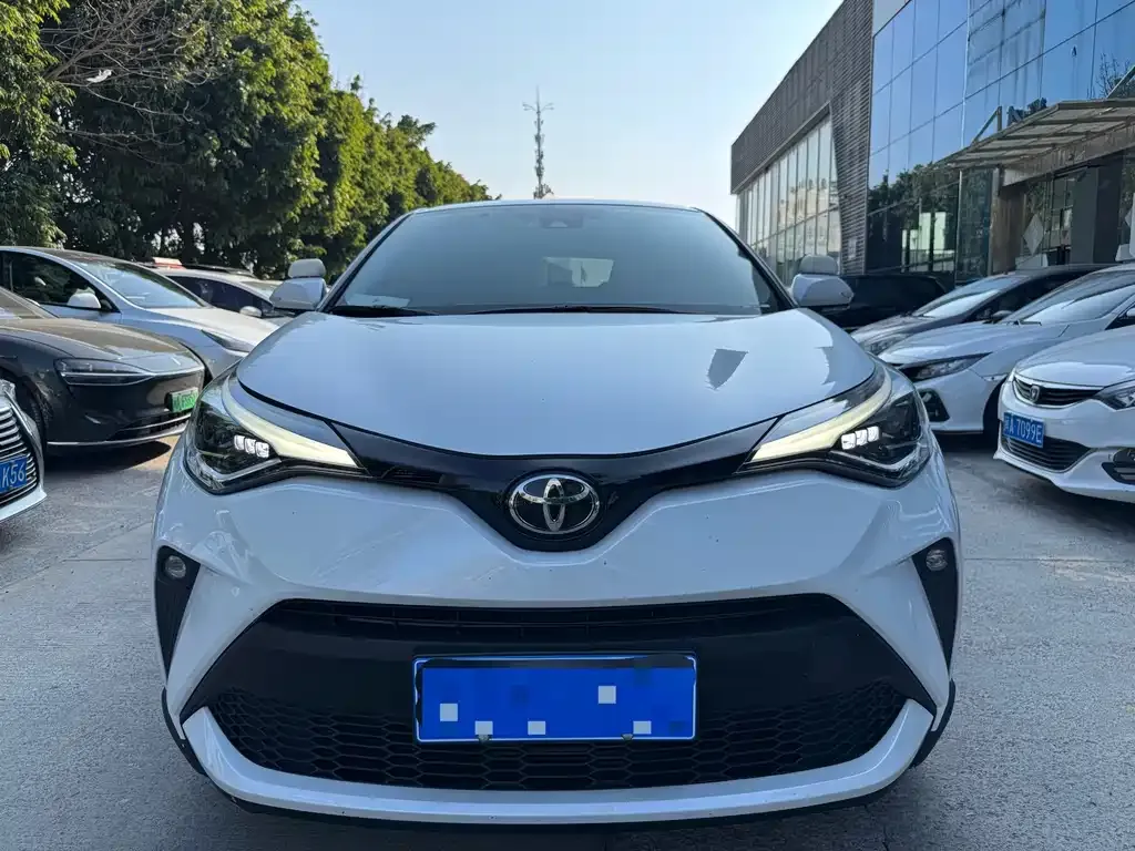 Toyota C-HR 2023 из CN, фото 5