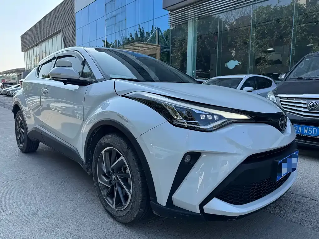 Toyota C-HR 2023 из CN, фото 6