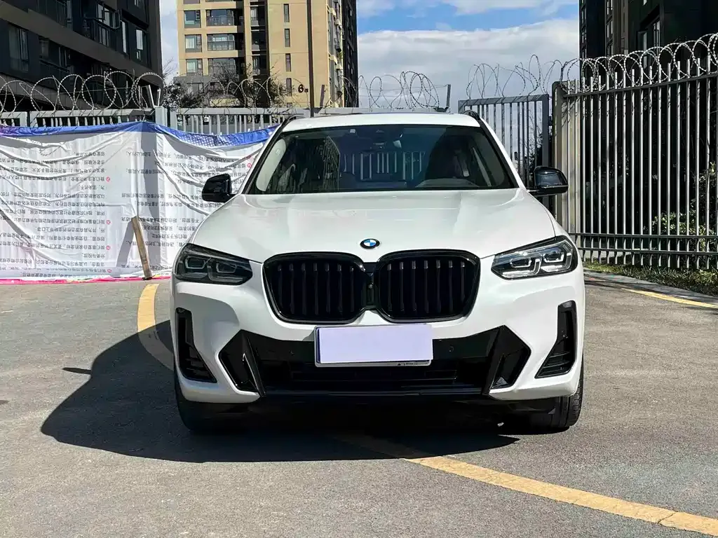 BMW X3 — фото 9