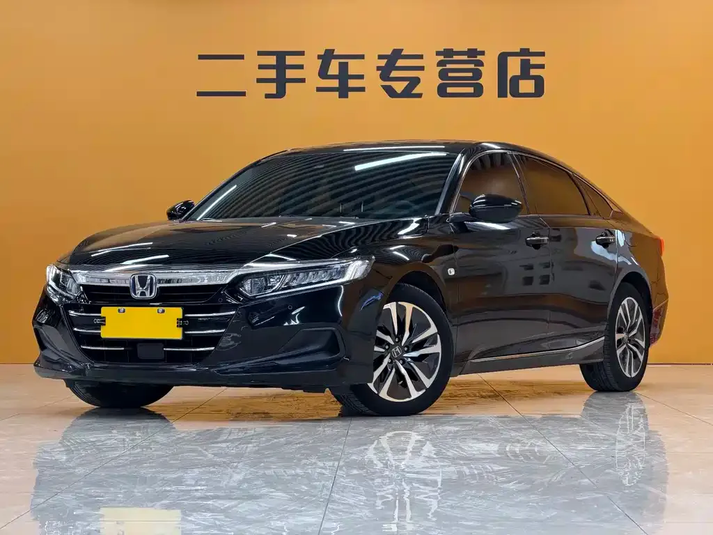 Honda Accord — фото 1