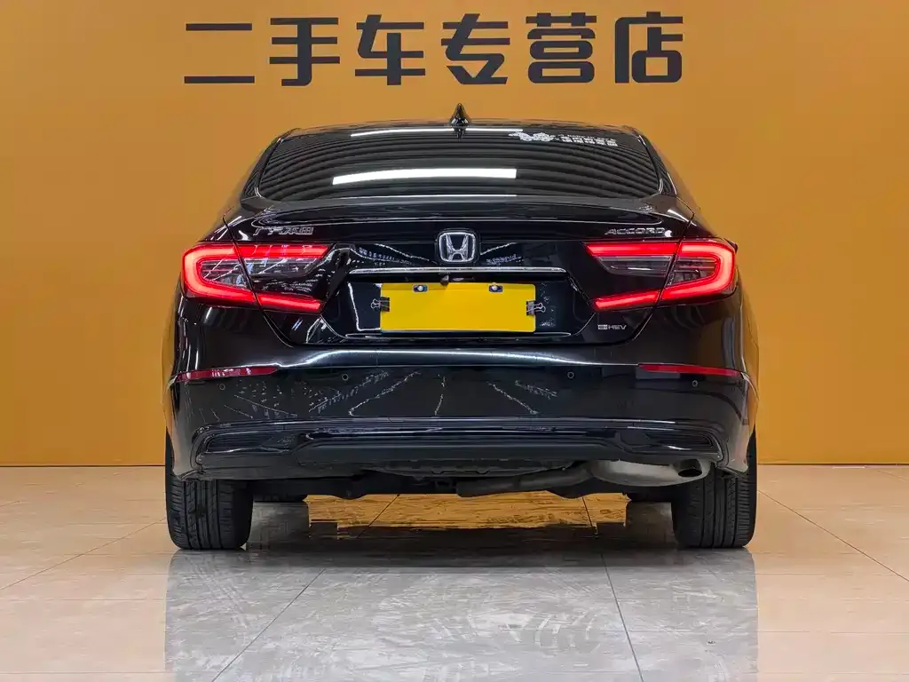 Honda Accord — фото 6