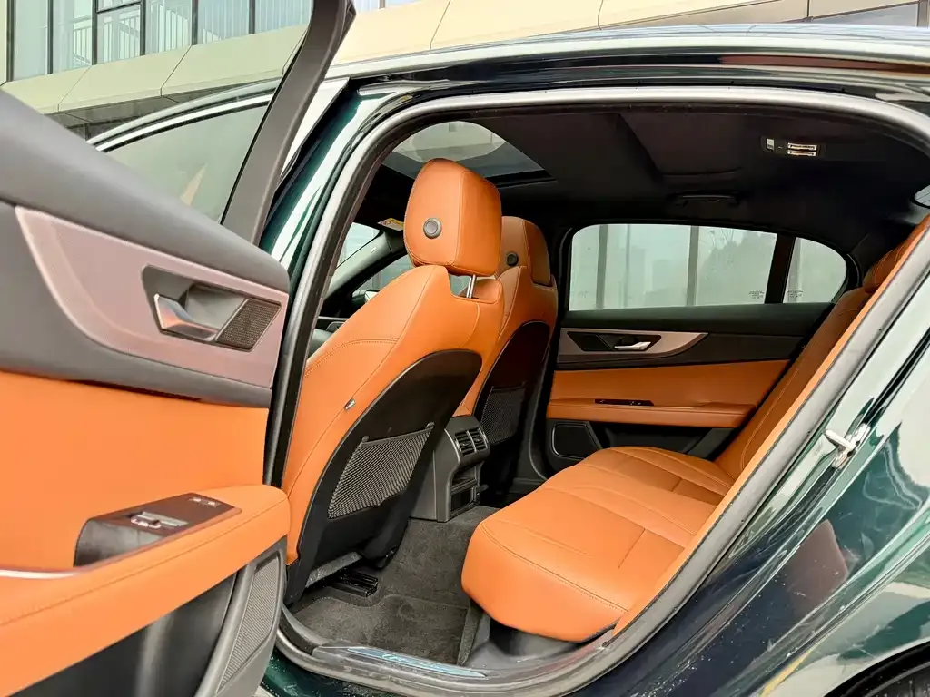 Jaguar XEL 2023 из CN, фото 5