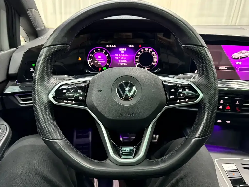 Volkswagen Golf 2022 из CN, фото 9