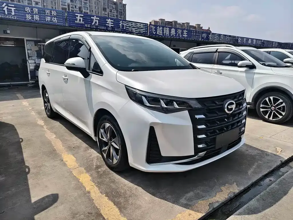 GAC Motor Trumpchi M6 — фото 4