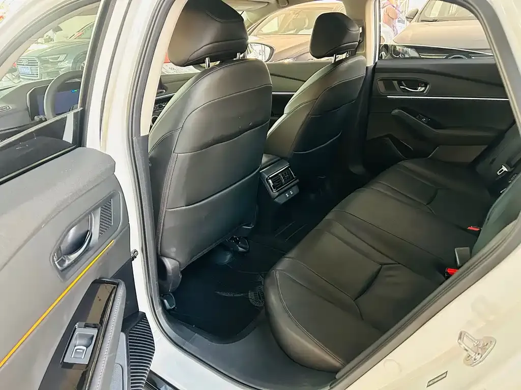 Honda Accord — фото 2