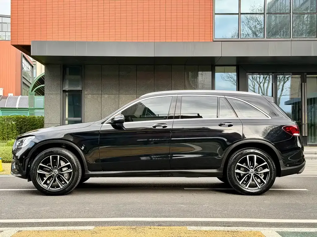 Mercedes-Benz GLC — фото 7
