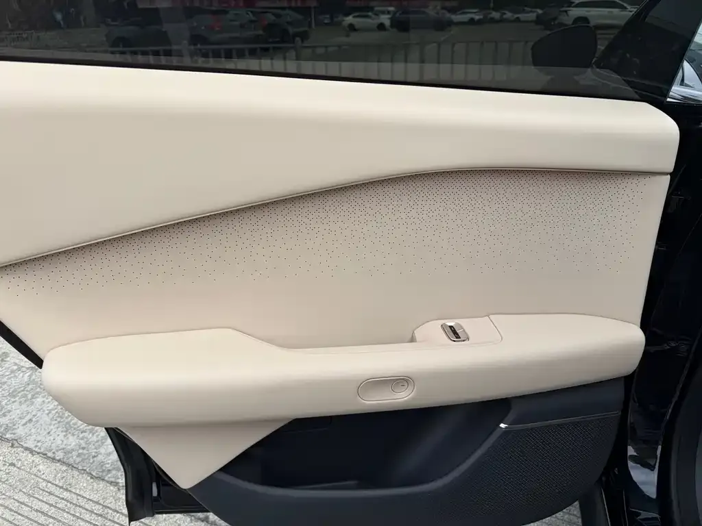 XPeng P7+ 2024 из CN, фото 2