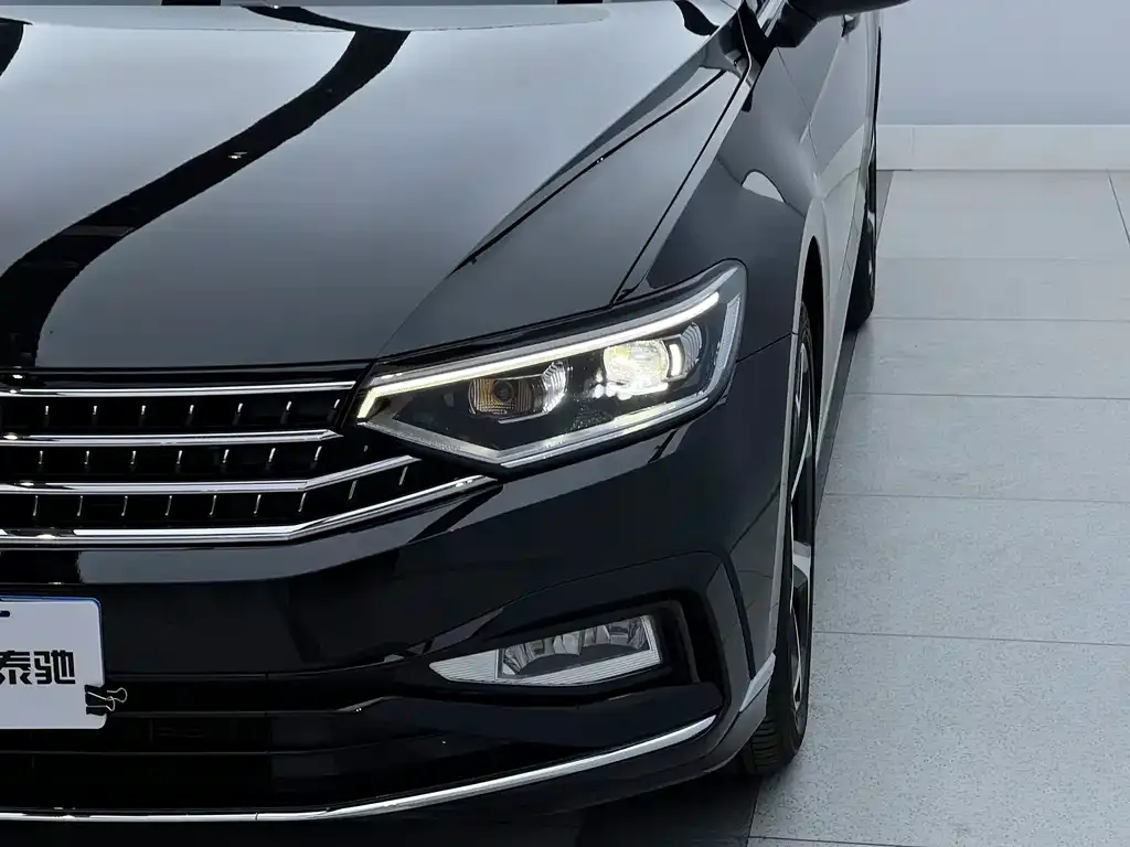 Volkswagen Magotan 2025 из CN, фото 3