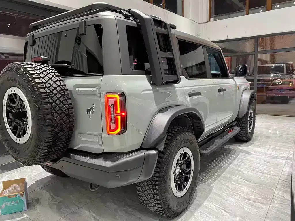 Ford Bronco 2024 из CN, фото 7