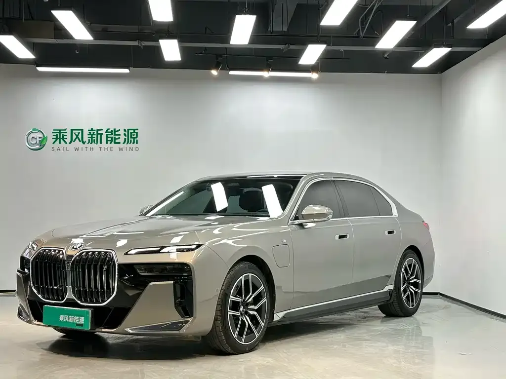 BMW i7 2023 из CN, фото 6