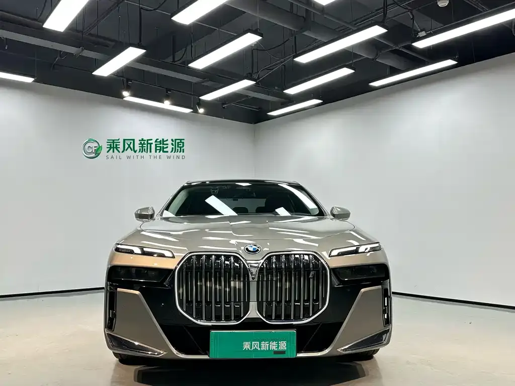 BMW i7 2023 из CN, фото 8