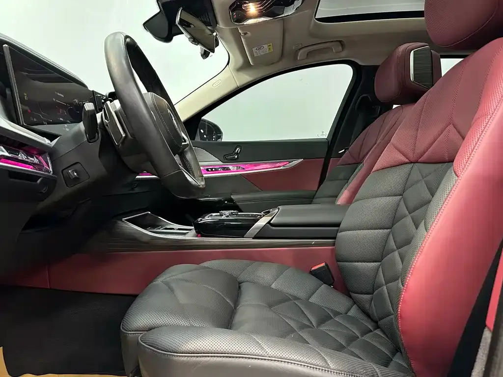 BMW i7 2023 из CN, фото 10