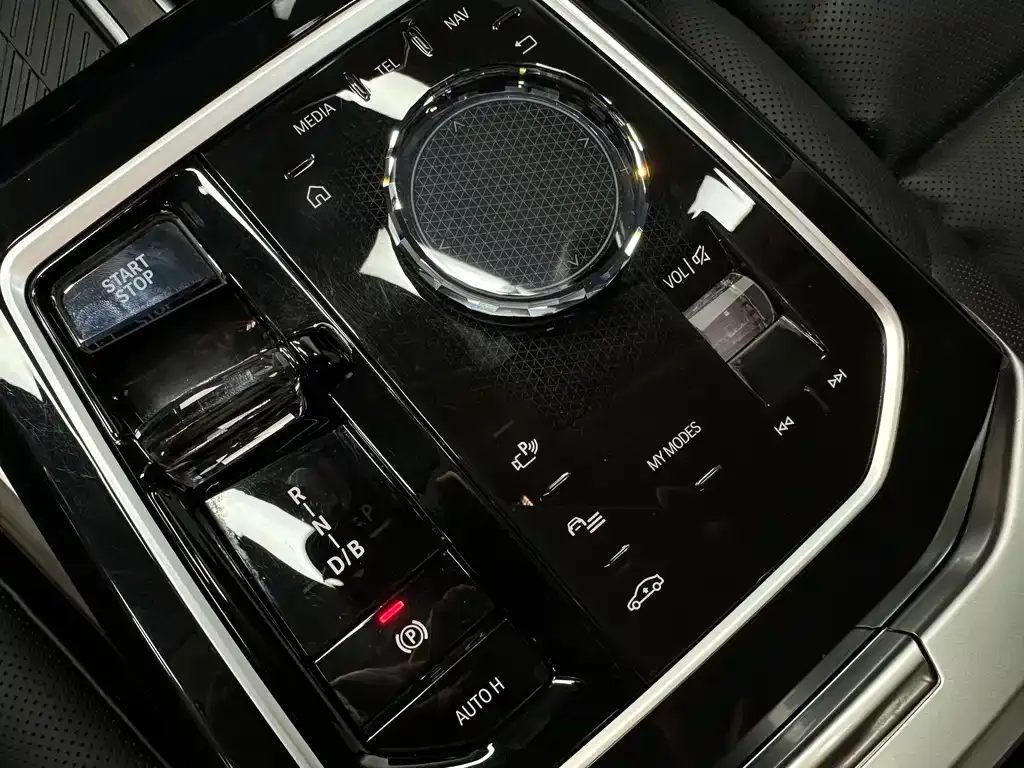 BMW i7 2023 из CN, фото 5