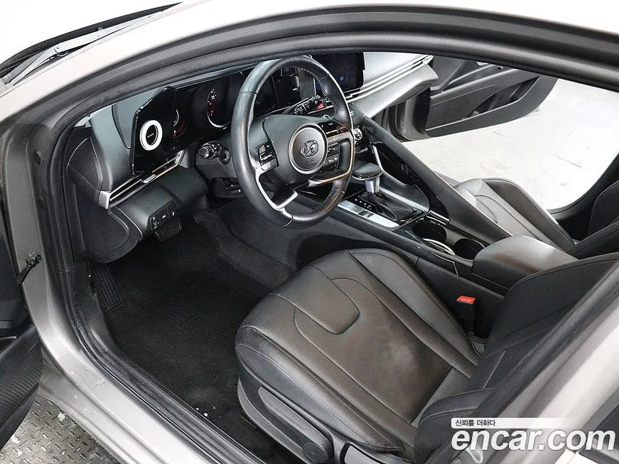 Hyundai AVANTE 2021 из KR, фото 2