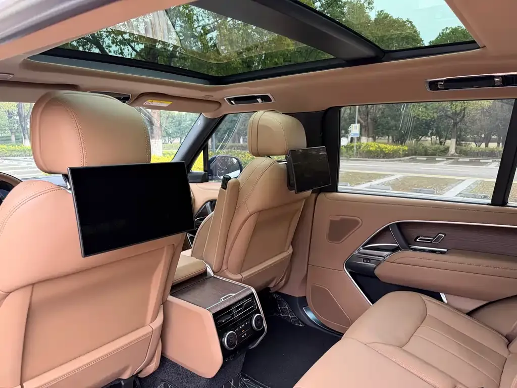 Land Rover Range Rover 2023 из CN, фото 8