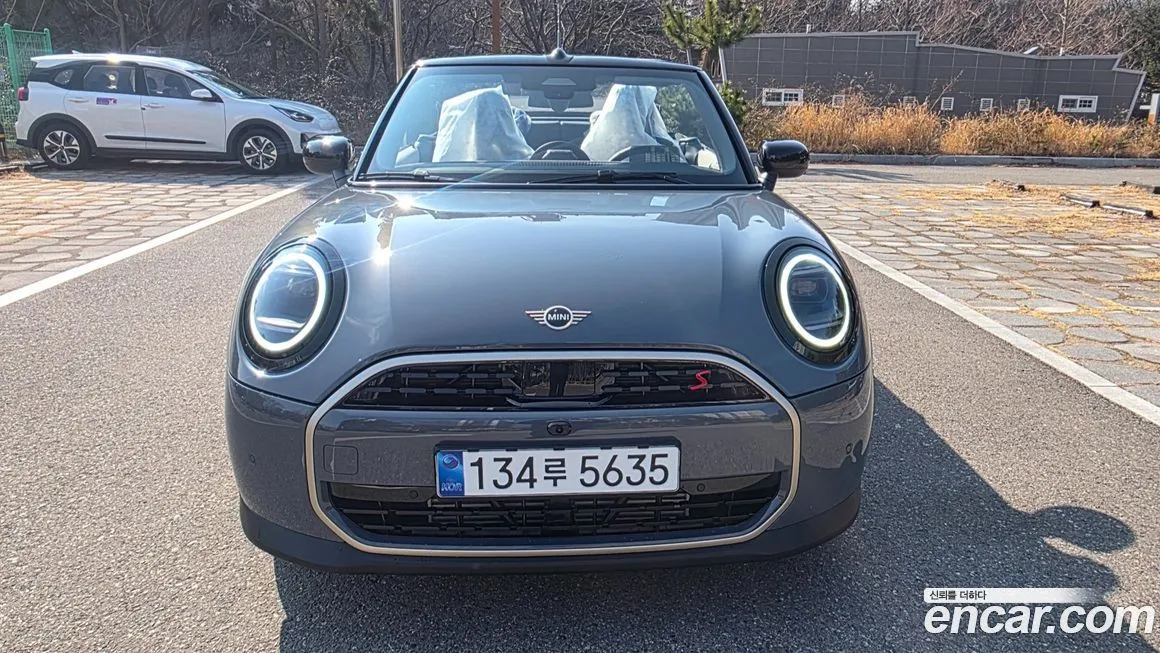 Mini Cooper Convertible 2025 из KR, фото 7