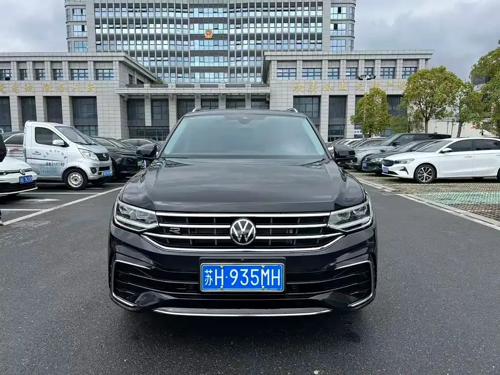 Volkswagen Tiguan L 2023 из CN, фото 9
