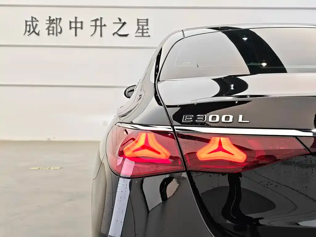 Mercedes-Benz E-Class 2024 из CN, фото 8
