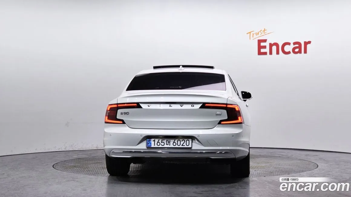 Volvo S90 2022 из KR, фото 3
