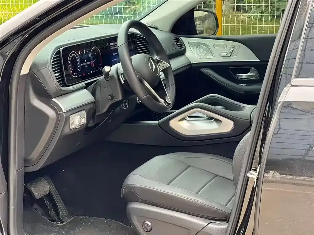 Mercedes-Benz GLE Coupe 2025 из CN, фото 2