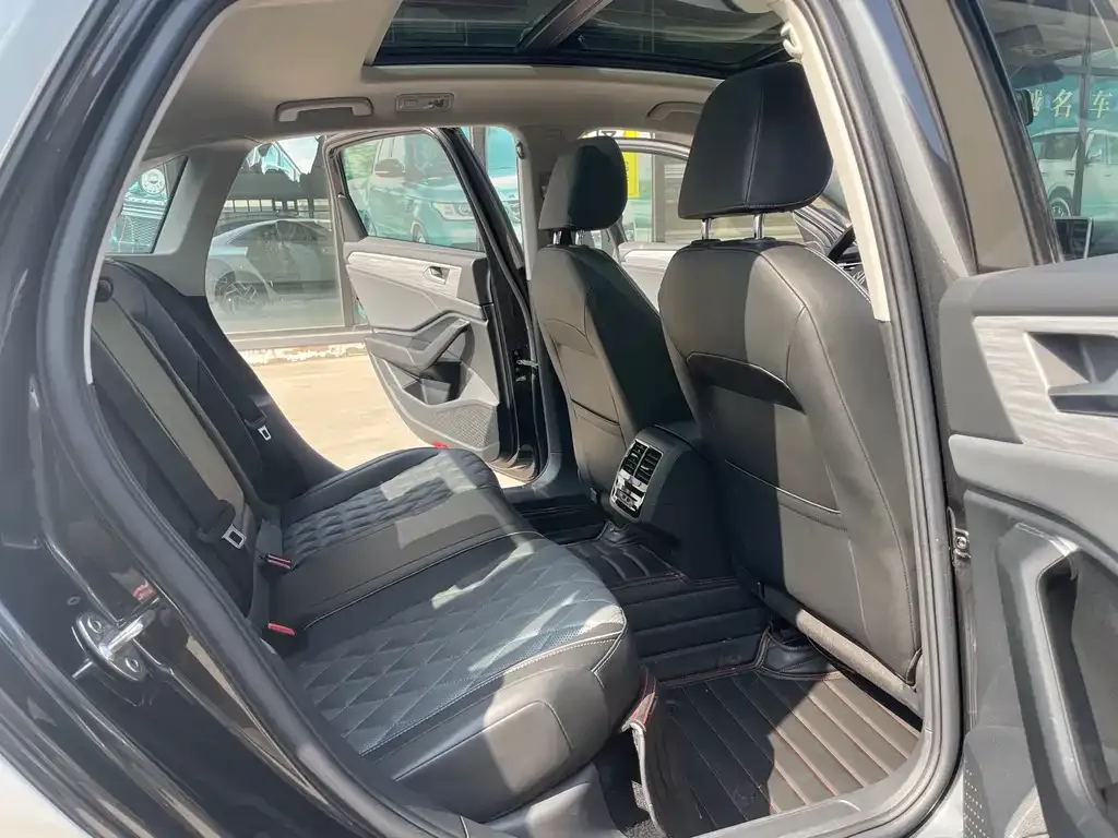 Volkswagen Sagitar 2022 из CN, фото 10
