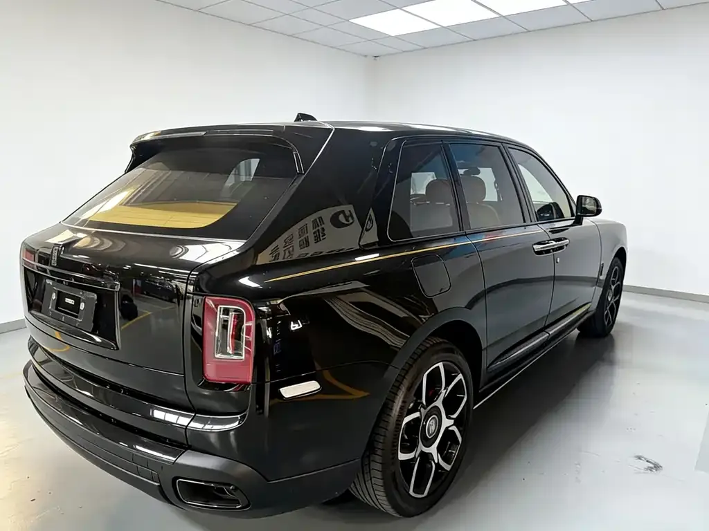 Rolls-Royce Cullinan 2021 из CN, фото 3