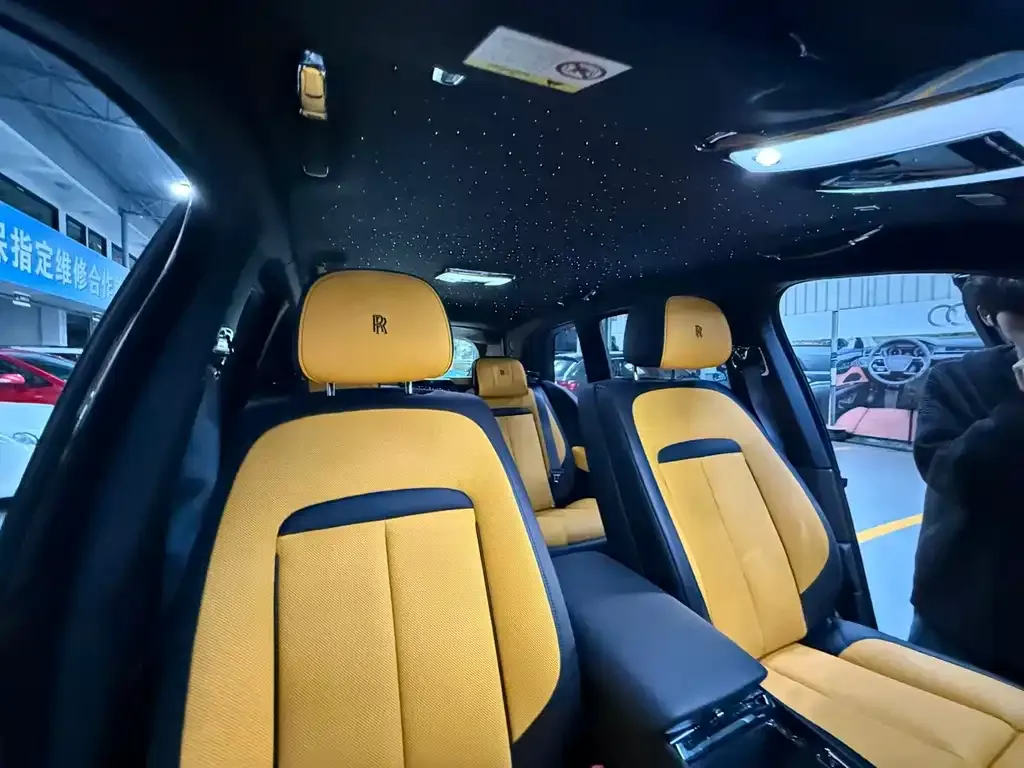 Rolls-Royce Cullinan 2021 из CN, фото 8