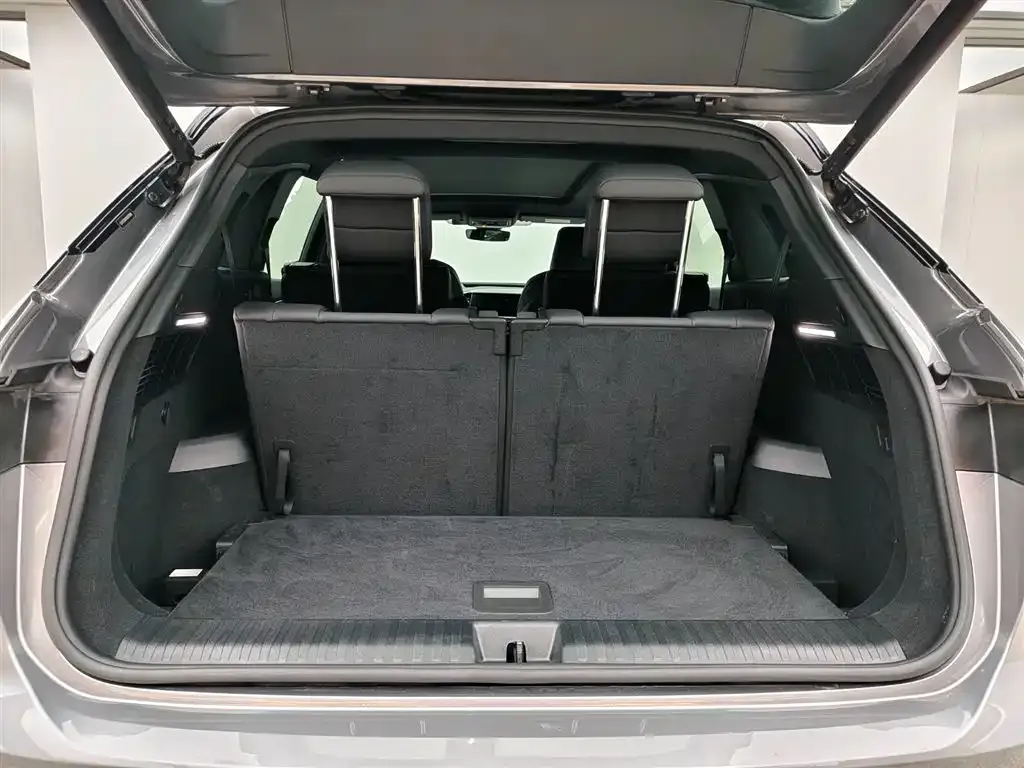 Audi Q5 e-tron 2024 из CN, фото 5
