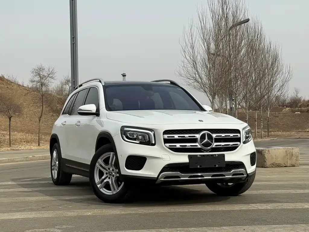 Mercedes-Benz GLB — фото 4