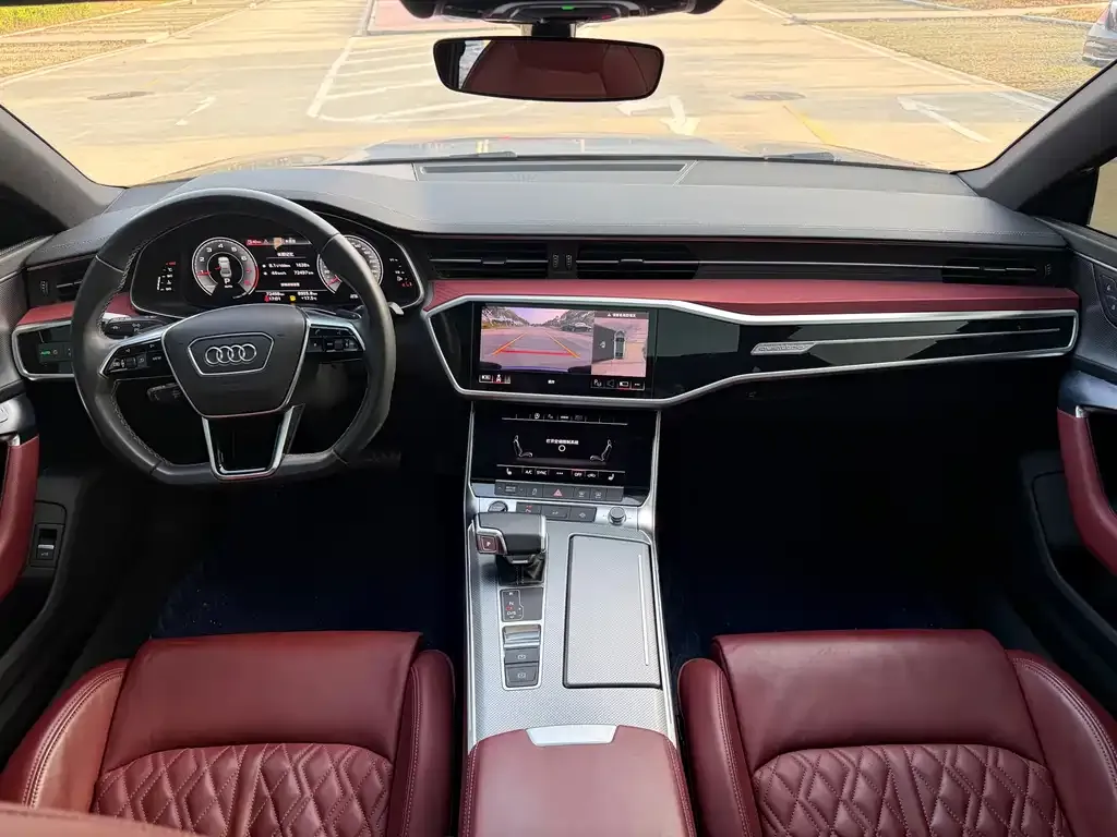 Audi A7L — фото 7