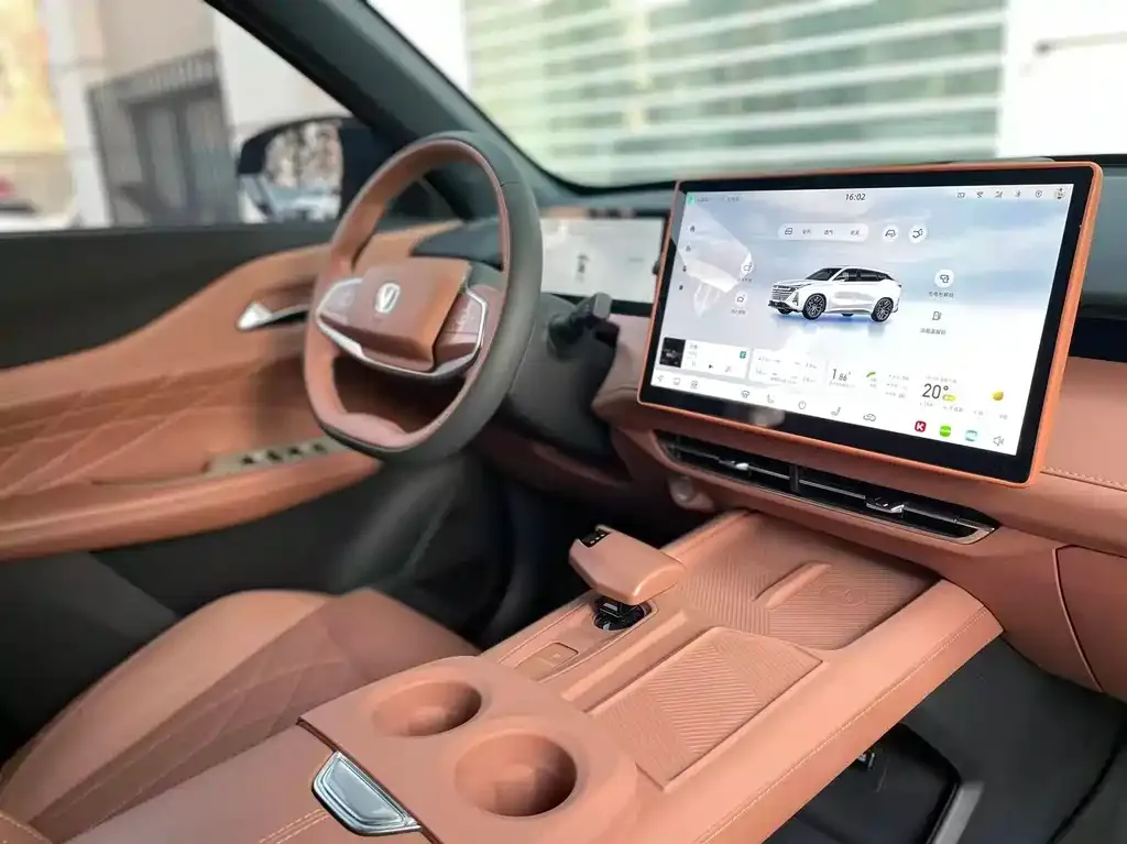 Changan UNI-Z New Energy 2024 из CN, фото 5