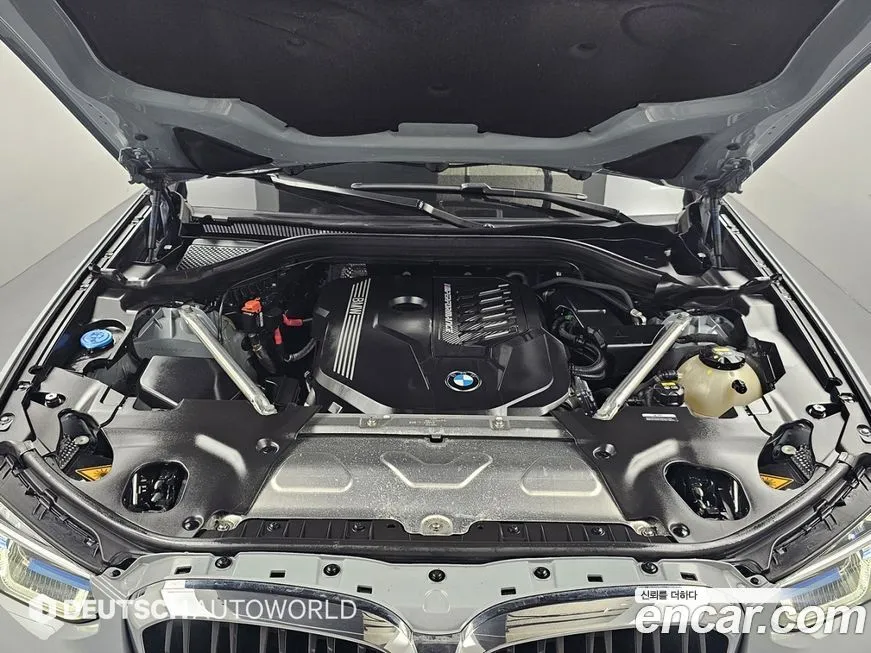 BMW X4 2023 из KR, фото 4