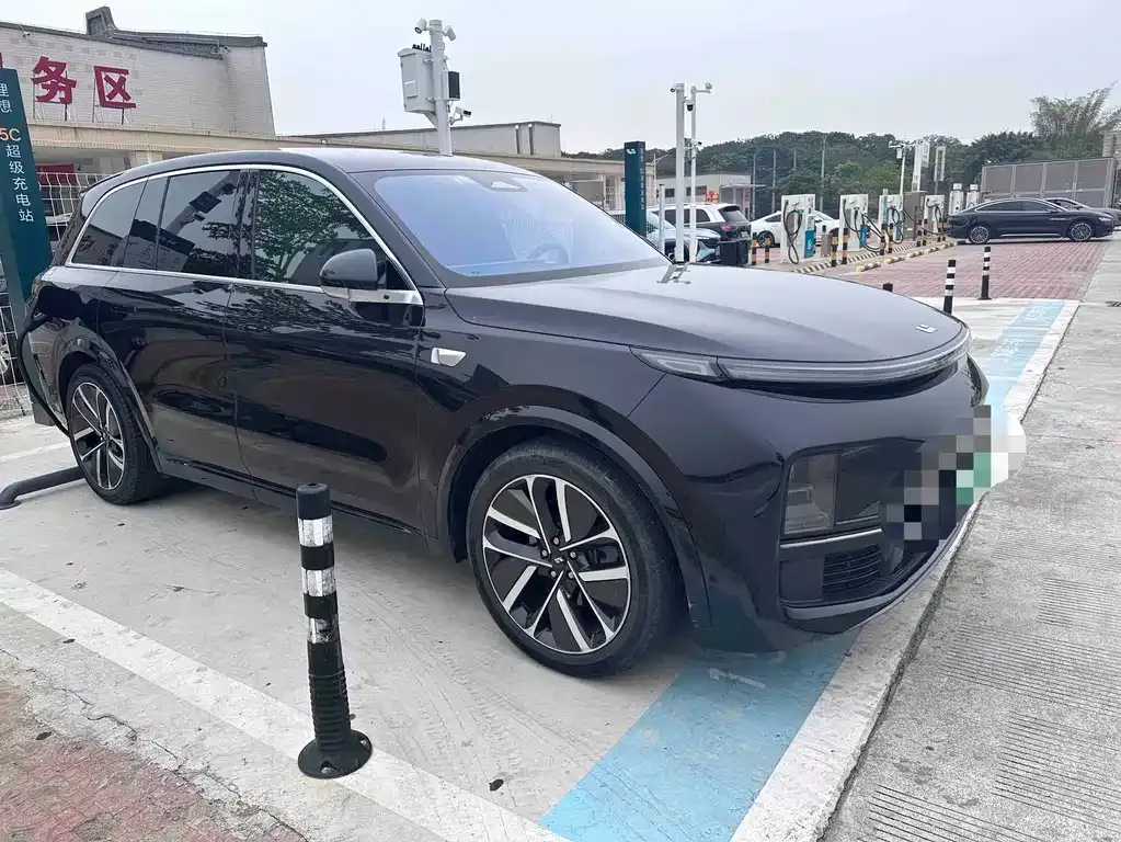 Li Auto L8 2023 из CN, фото 5